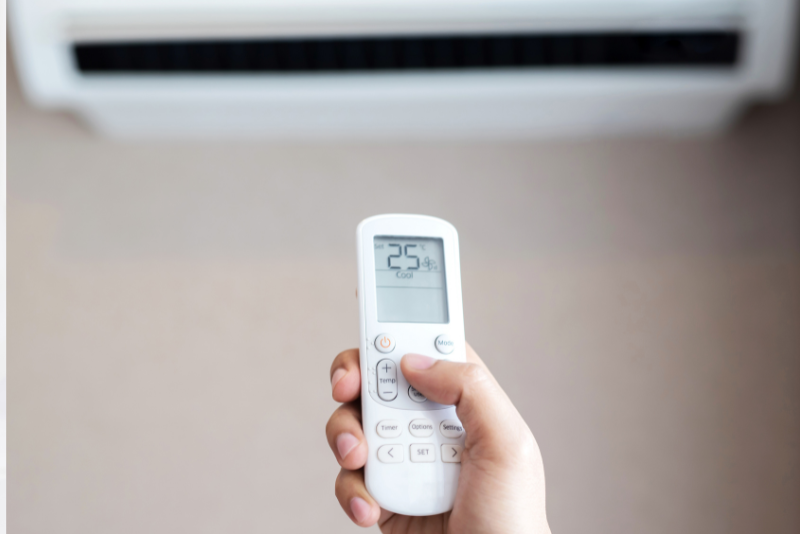 Using air conditioner remote control to troubleshoot AC not cooling house issue